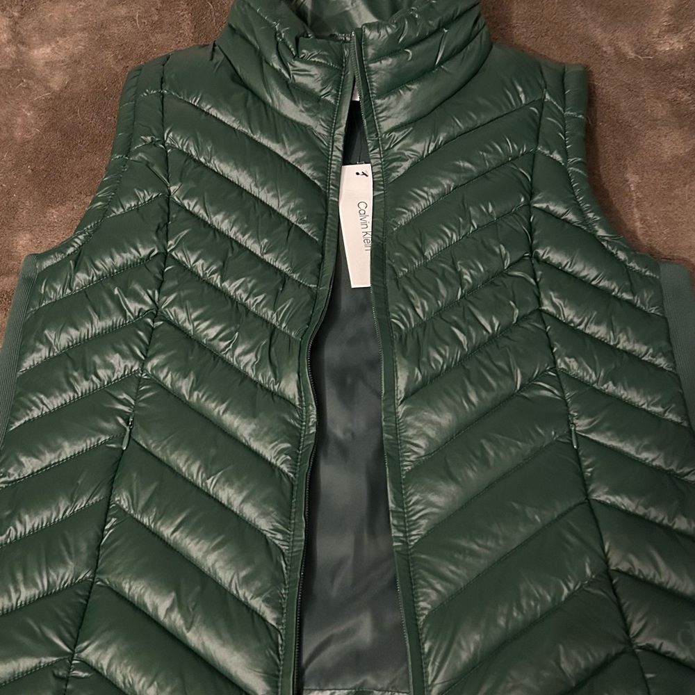 Calvin Klein Women's Dark Green Quilted Vest